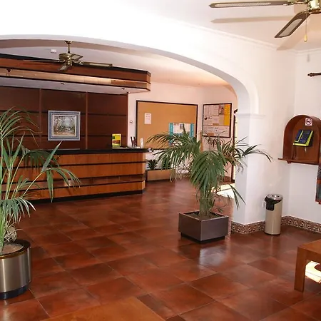 מלון Bahia Park 2*